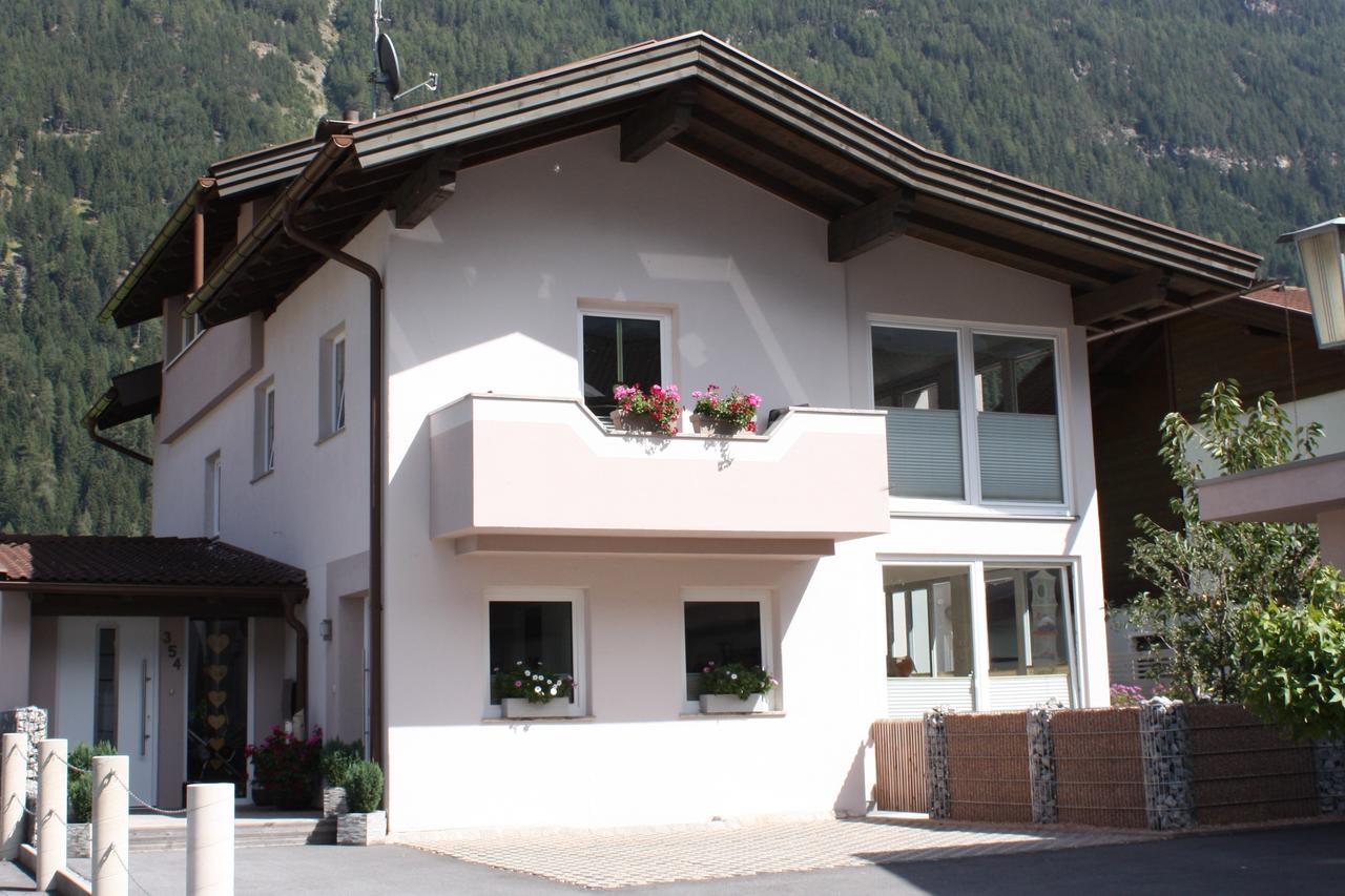 Apart Julia Längenfeld Exterior foto